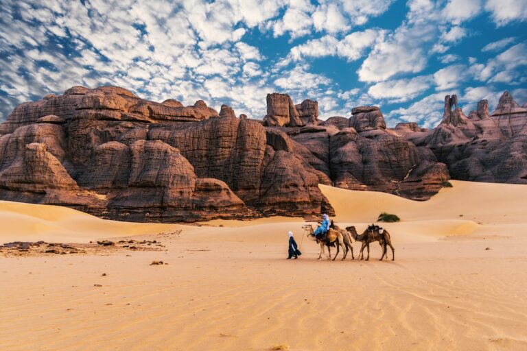 Exploring Oman: 10 Essential Travel Tips and Advice
